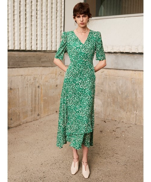 23年♡極美品✨iCB ウォーターフラワープリントワンピース 完売品 M 23年♡極美品✨iCB ウォーターフラワープリントワンピース 完売