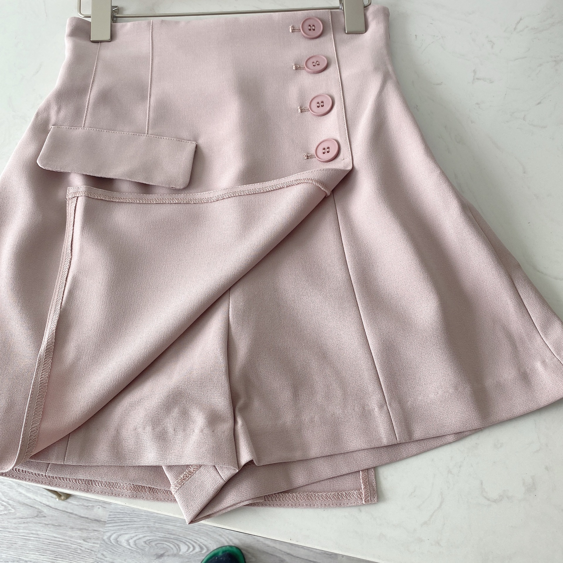 SNIDEL スナイデル ハイウエストキュロットショートパンツ 1ピンクベージュ 新品 SNIDEL スナイデル ハイウエストキュロットショートパンツ